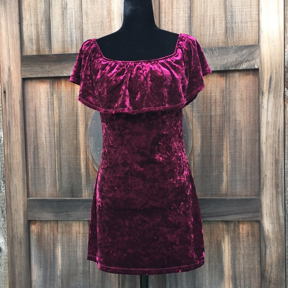 Forever 21 Burgundy Velvet Dress - Picture 6 of 8